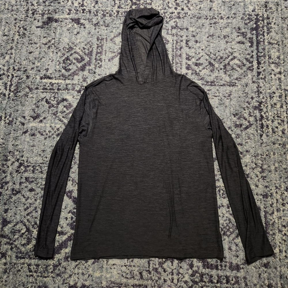Hoddie - Picture 2 of 2